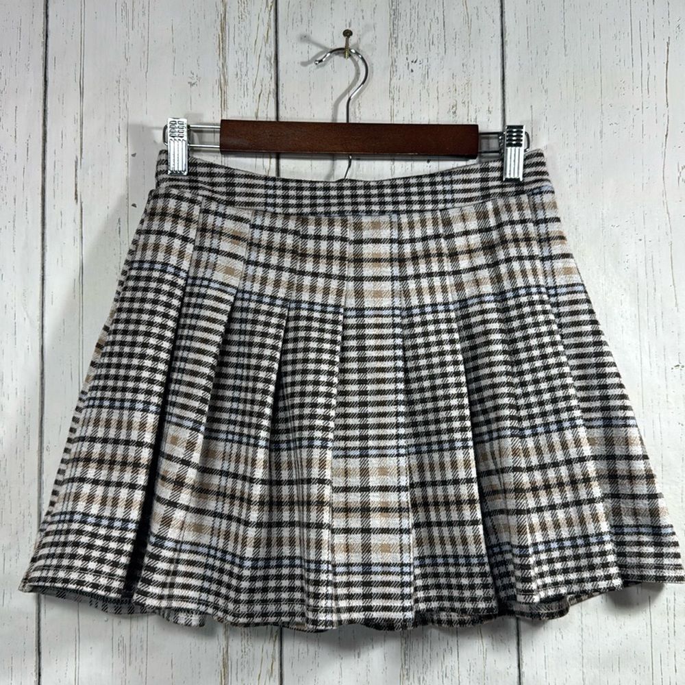 Haute Monde Womens Pleated Dark Academia Preppy Y2K With Built In Shorts Skort